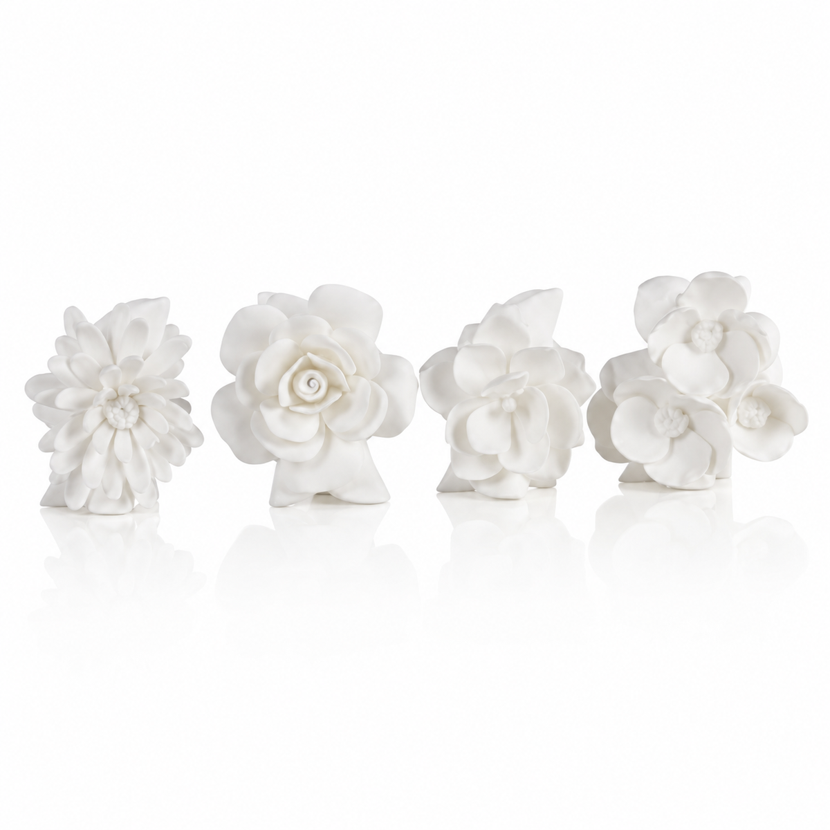 Fleur Sculptée Porcelain Bud Vase