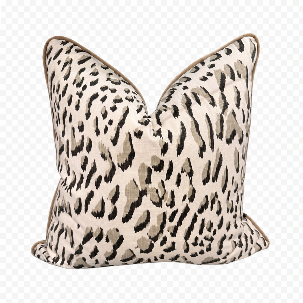 Panthère Ivoire Pillow 24"